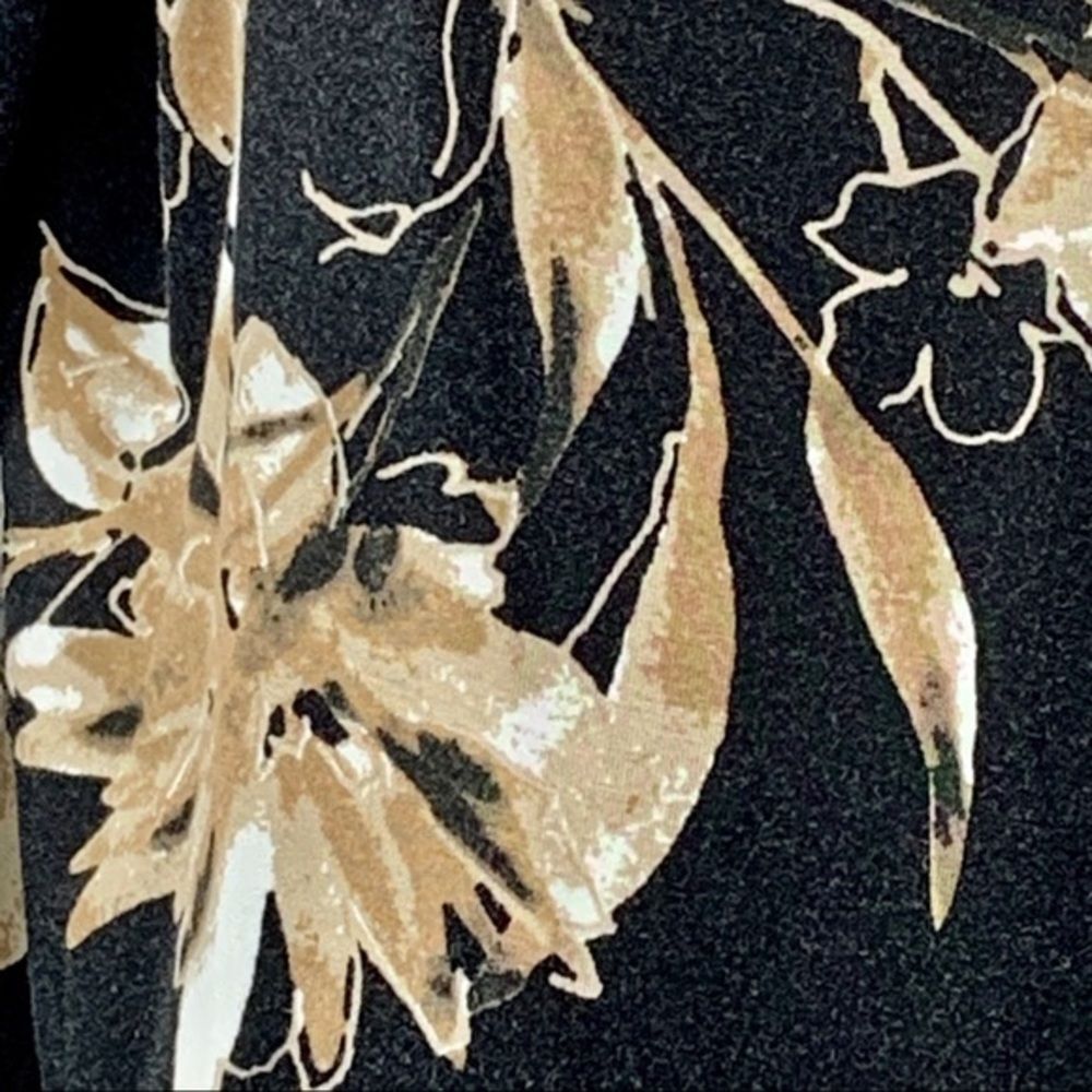 212 Collection Print Top - Picture 3 of 8